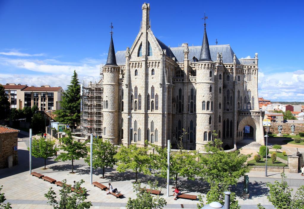 אסטורגה Hotel Gaudi מראה חיצוני תמונה